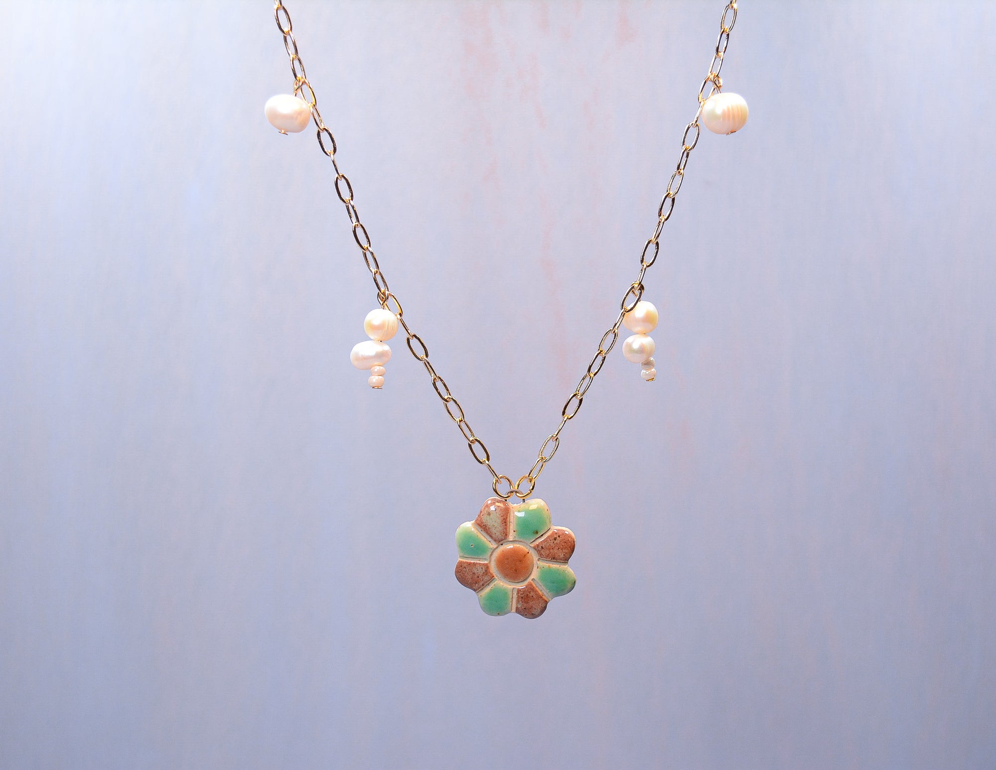 Green Daisy and Pearls Necklace