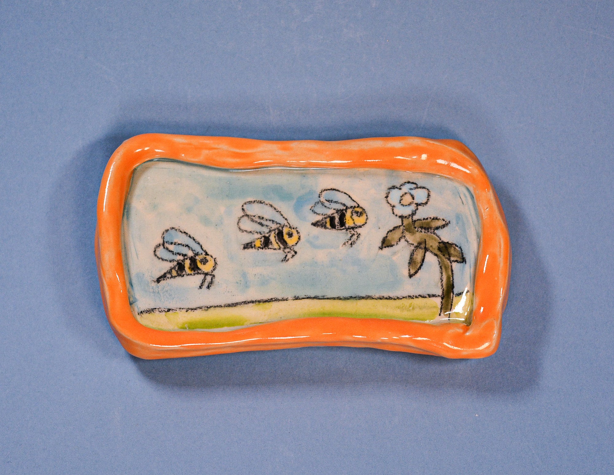 The Three Bees Plate