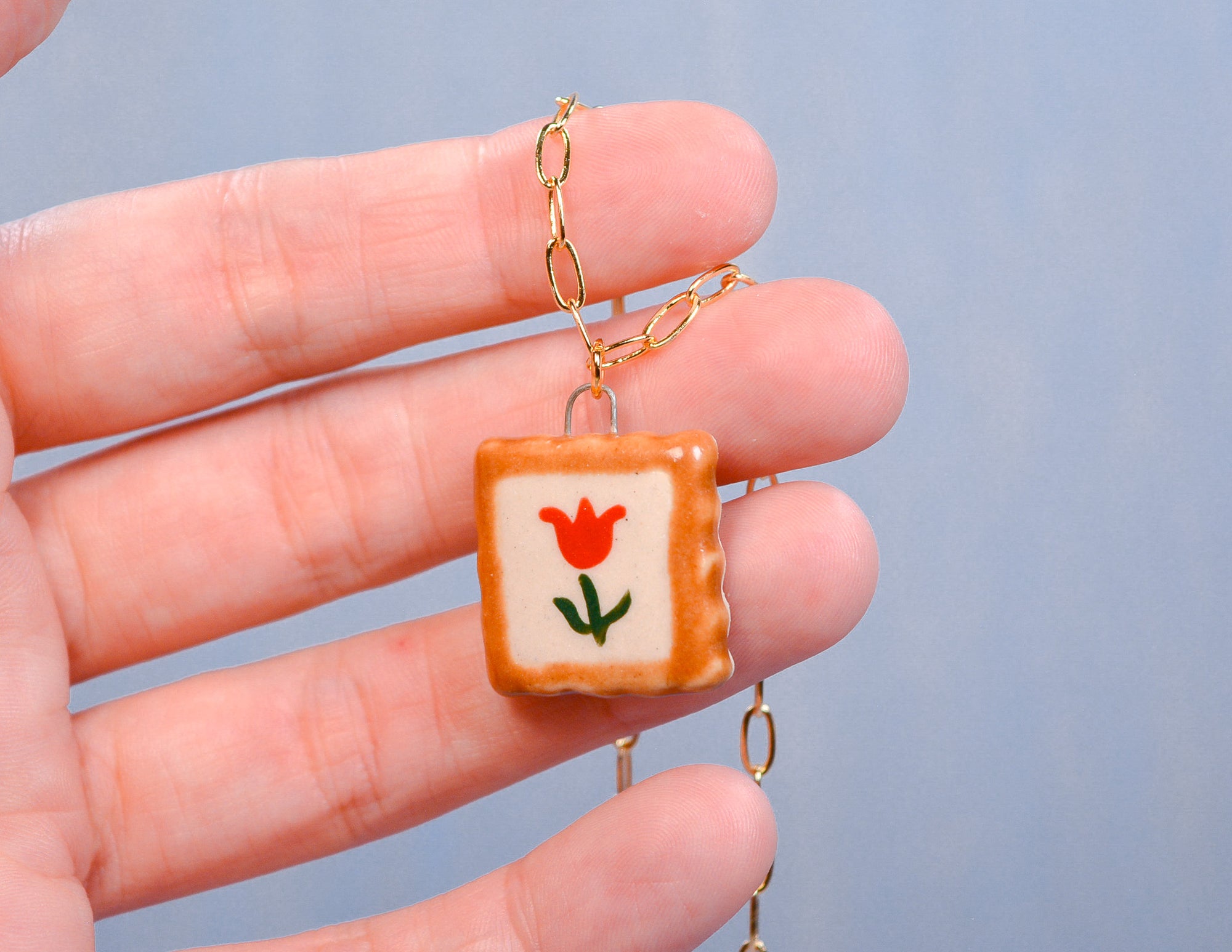 Tulip Frame Necklace