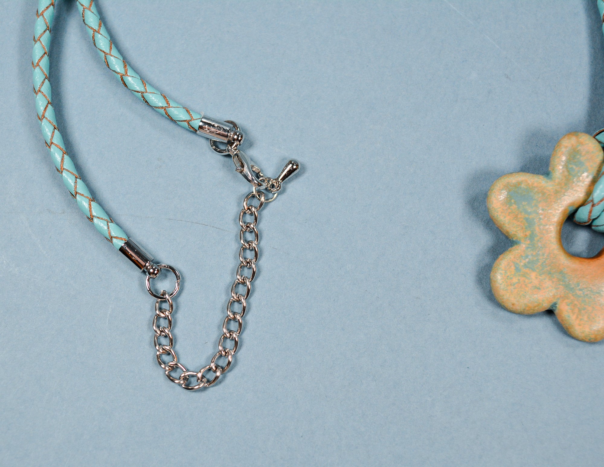 Riptide Open Daisy Braided Lace Necklace