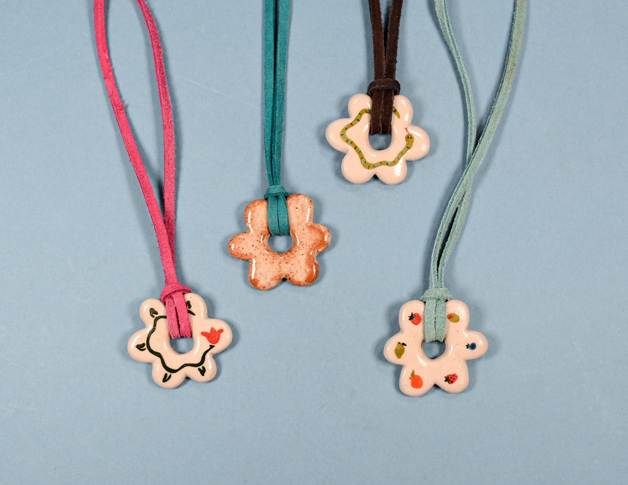 Sssnake Open Daisy Adjustable Necklace