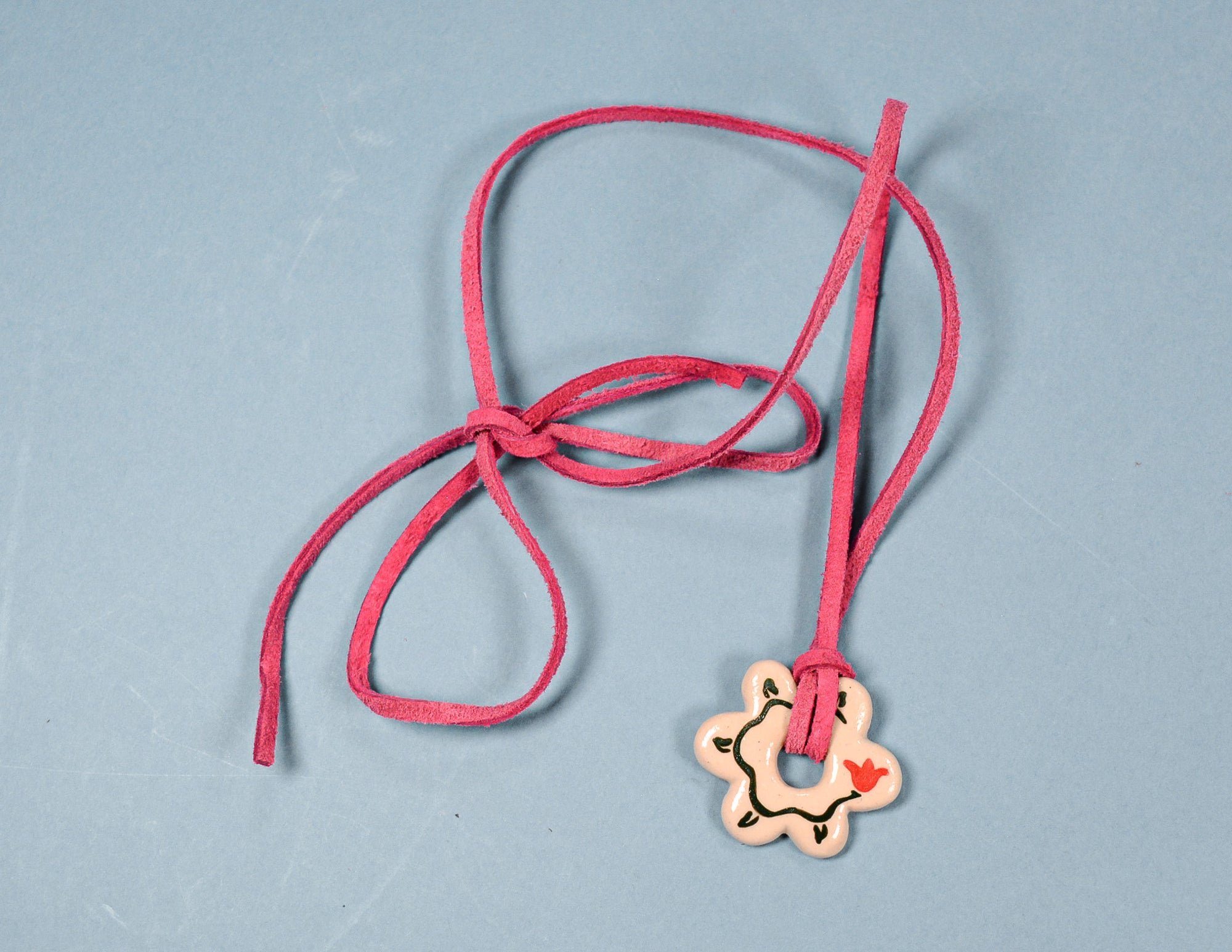 Red Tulip Open Daisy Adjustable Necklace