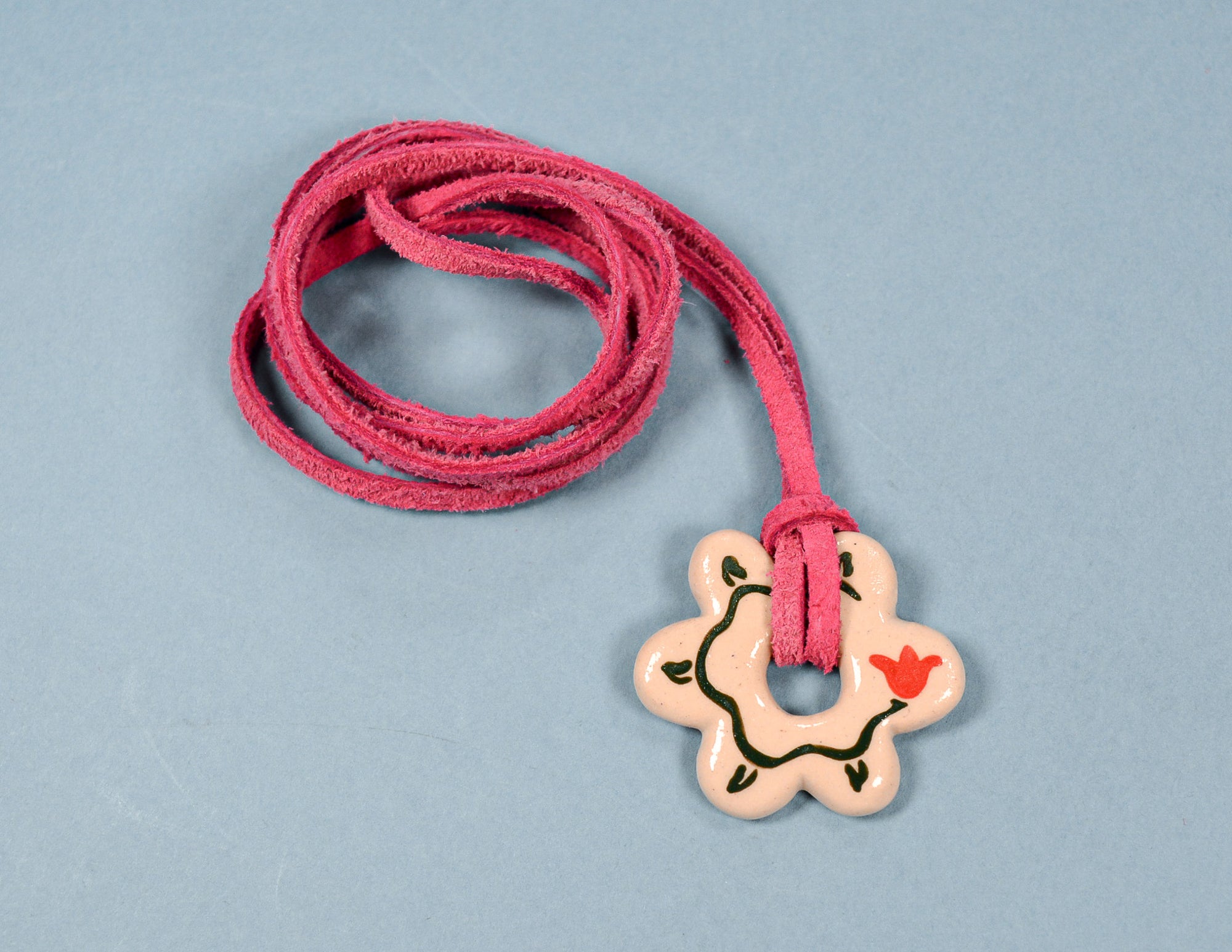 Red Tulip Open Daisy Adjustable Necklace