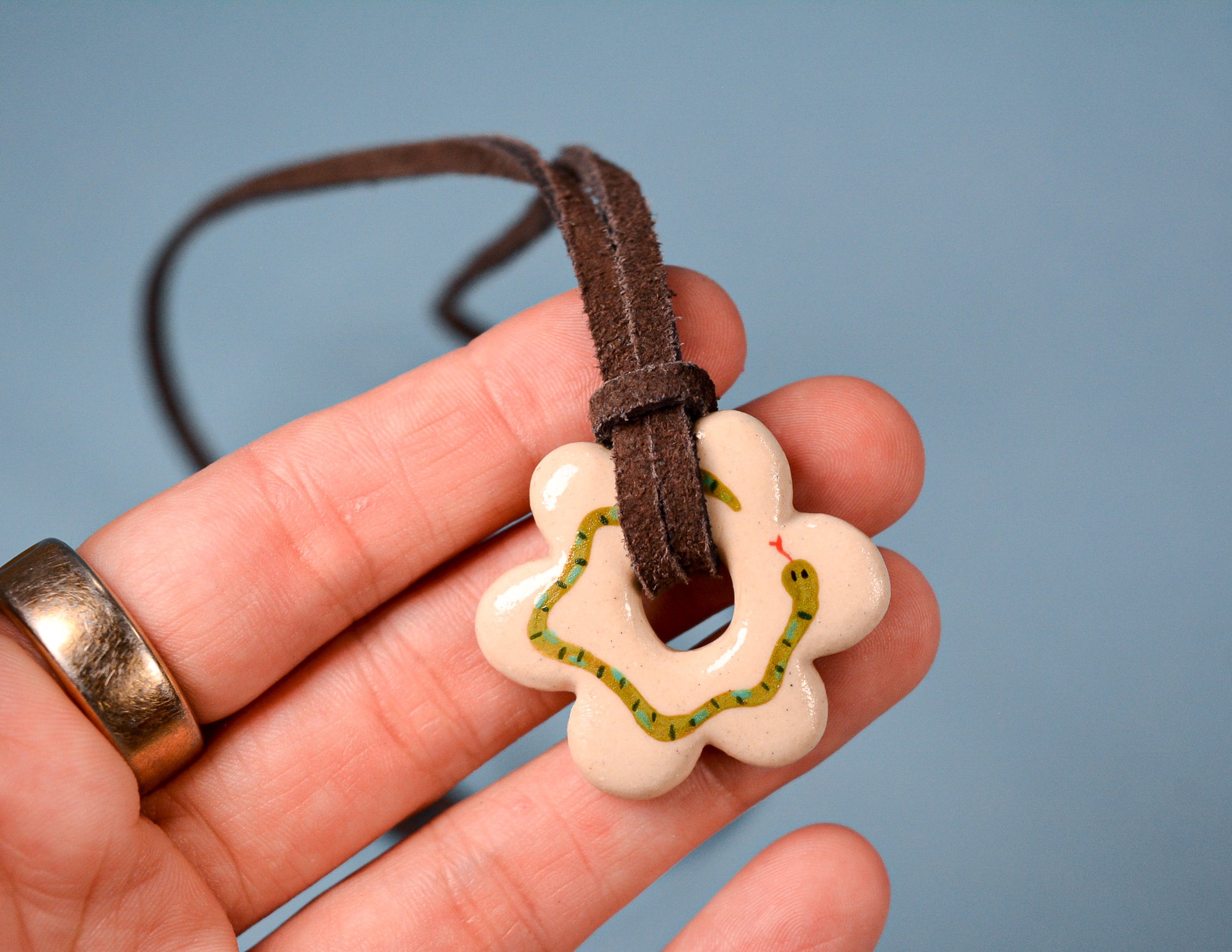 Sssnake Open Daisy Adjustable Necklace