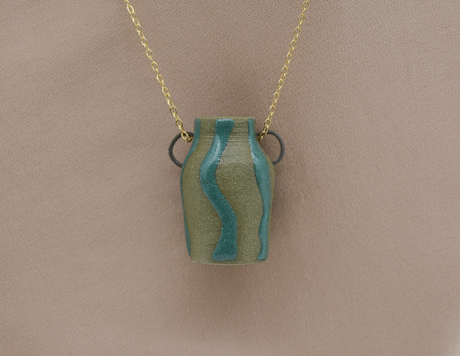 Squiggle Pot Necklace - Forest Green
