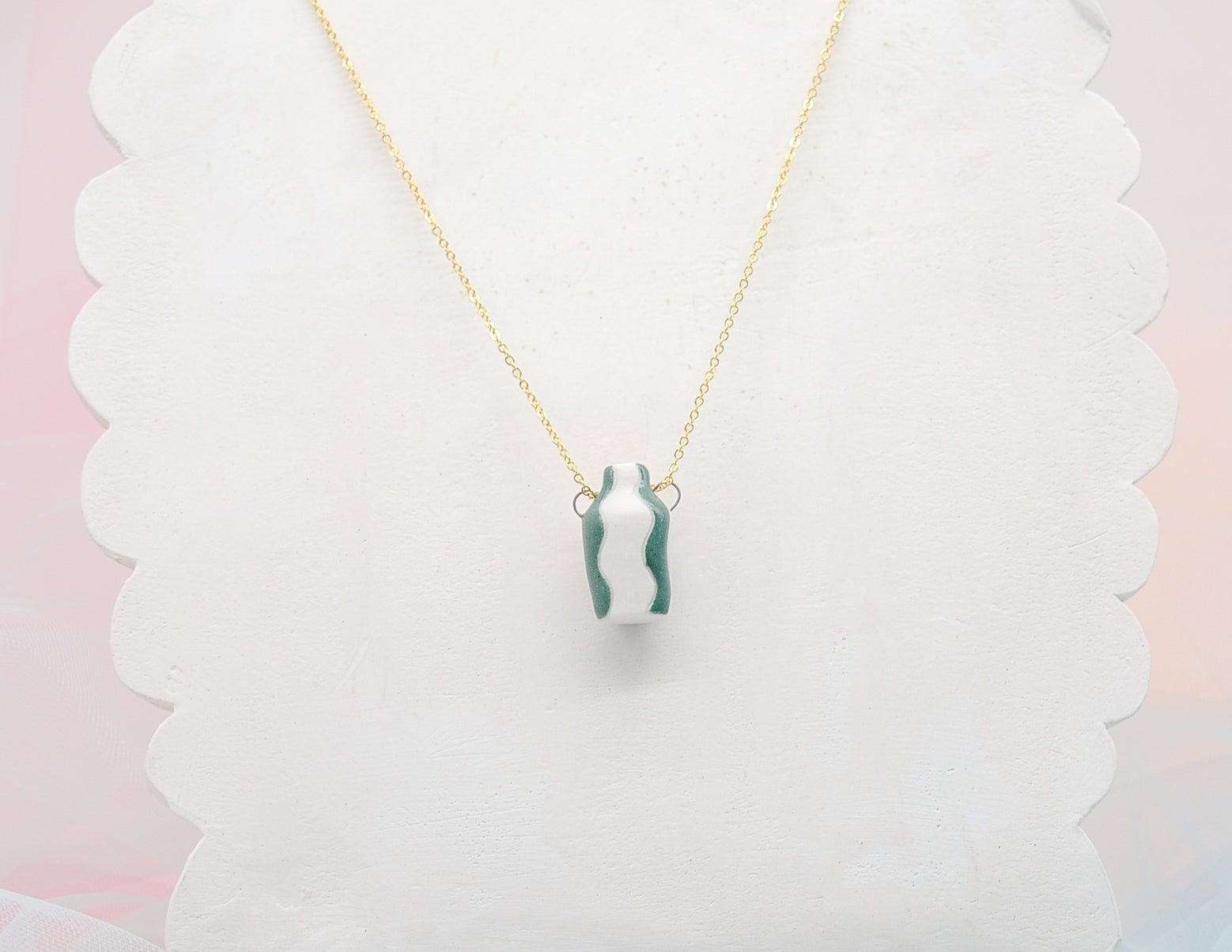 Green Squiggle Pot Necklace